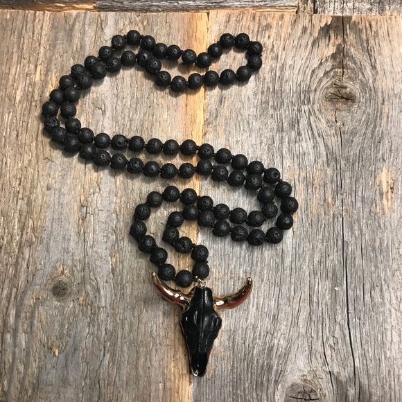 Stone Bead Skull Bohemian Necklace - Picture 3 of 3